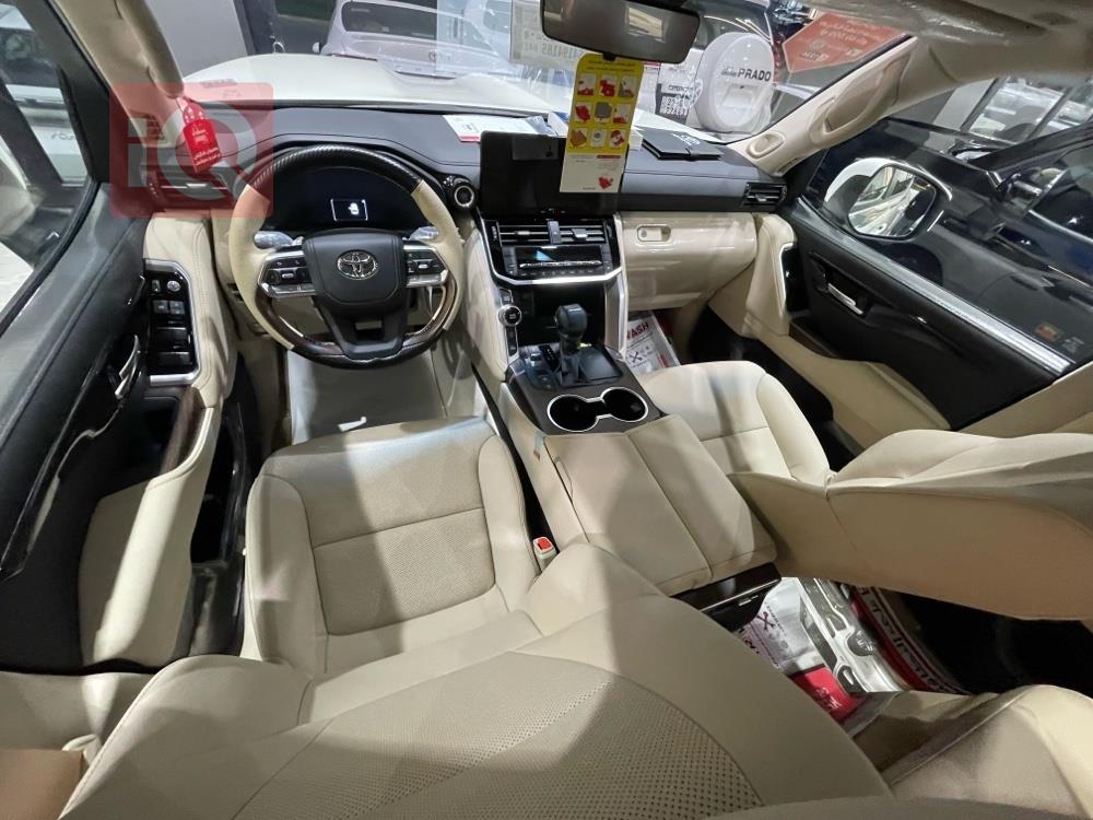 تويوتا لاندكروزر